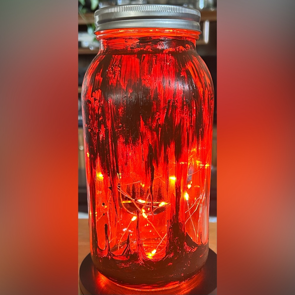 MOVIE FANDOM/THEMED 64oz JAR/ 14’ OF RED FAIRY-LIGHTS/HANDPAINTED/HANDMADE - Picture 3 of 7